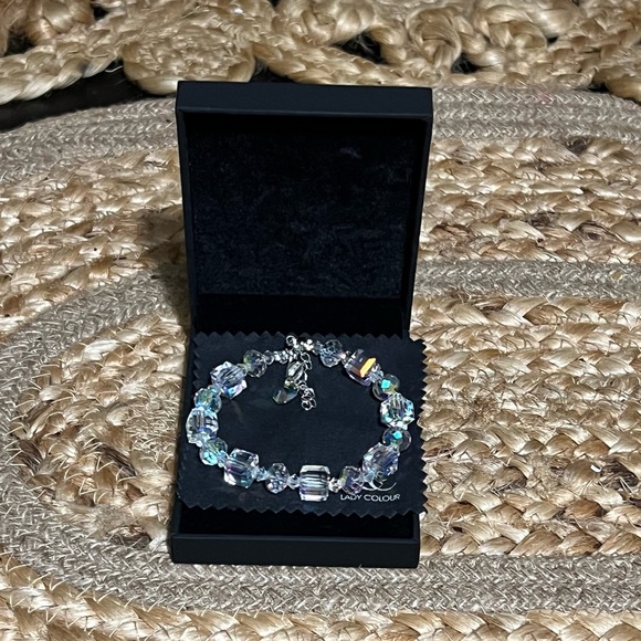 Lady Colour Elegant Crystal Bracelet - Picture 5 of 6